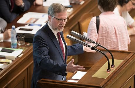 Petr Fiala pi hlasování snmovny o nedve vlád.