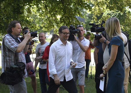 Bývalý stedoeský hejtman David Rath na tiskové konferenci v Hostivici u Prahy.