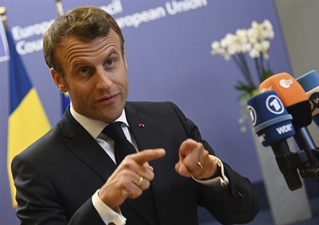 Francouzský Prezident Emmanuel Macron po skonení summitu v Bruselu. Evroptí...