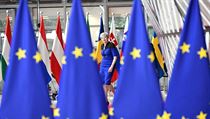 Konc britsk premirka Theresa Mayov na summitu ldr EU v Bruselu.