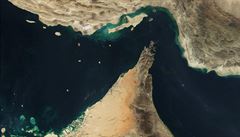 Hormuzský průliv. Trump je naštvaný, že USA zajišťují bezpečnost i cizích lodí