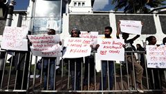 Protest proti obnovení poprav na Srí Lance.