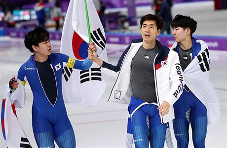 I Sung-hun uprosted se svými kolegy z reprezentace.