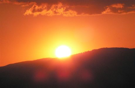 Pohled na zpad slunce z Vtkova kamene.