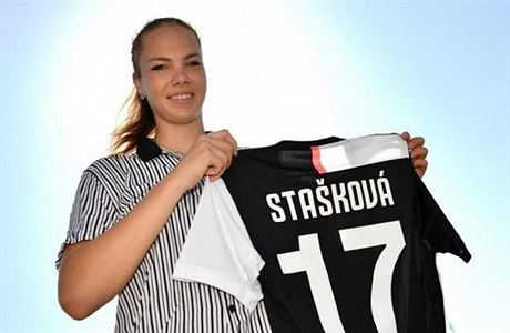 Andrea Staková pestoupila z praské Sparty do turínského Juventusu.
