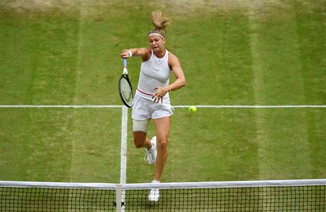 Karolna Muchov ve tvrtfinle Wimbledonu.