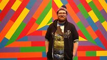 Americký hudebník a producent Dan Deacon.