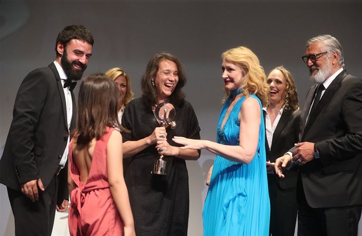 Kiálový glóbus získalo bulharsko-ecké drama Otec.