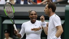 Wimbledon, mix: Serena Williamsová a Andy Murray se radují z vítzství ve 2....