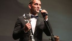 Cenu za nejlepší mužský herecký výkon obdržel Milan Ondrík za roli ve snímku...