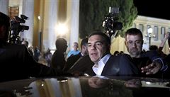 Ve volbách Tsipras vedl levicovu stranu SYRIZA, ve volbách vak podlehla...