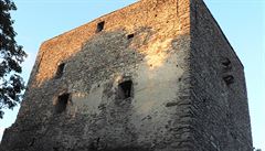 Gotická zícenina hradu Vítkv kámen.