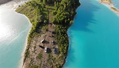 Koupání ve vod� by v�ak nikdo nedoporu�il.