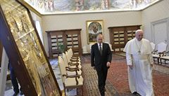 Vladimír Putin a pape Frantiek se seli ve Vatikánu.