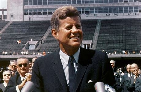 „We choose to go to the Moon“, zněl výrok Johna F. Kennedyho  v Houstonu z 12....