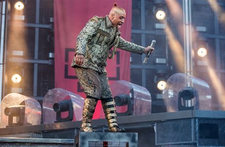 Vyplznut jazyk je zklad. Prask koncert nmeck kapely Rammstein, 17....