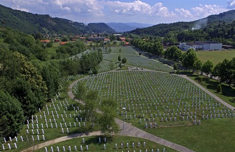 Památník ve Srebrenici.