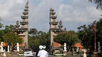Znien je i slavn brna na ostrov Bali.