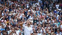 Oslavy Novaka Djokoviče po vítězství ve Wimbledonu.