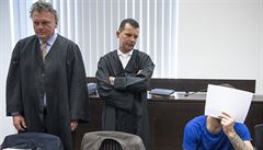 Soud ve Wiesbadenu ve verdiktu zdraznil závanost inu 22letého adatele o...