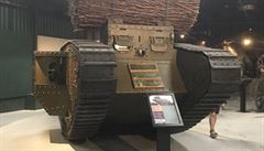 První britské tanky m�ly p�ekonat pat zákopové války na Západ�. Konstrukté�i je...