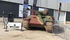 Hlavní hv�zda Tank Festu 2019. V Bovingtonu se p�ed 20 000 diváky p�edstavil...
