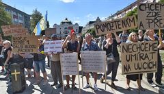 Demonstrace v Ústí nad Labem proti zruení rumburské nemocnice.
