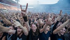 Davy si koncert uívají. Praský koncert nmecké kapely Rammstein, 17. ervence.