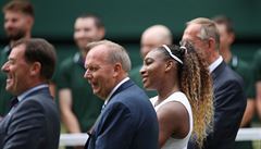 Serena Williamsová na závreném pedávání trofejí