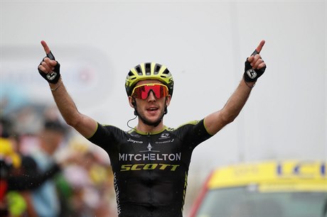 Britský cyklista Simon Yates se díky úspěšnému úniku stal vítězem 15. etapy...