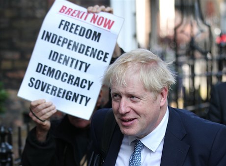 Nový éf konzervativc a pítí britský premiér Boris Johnson