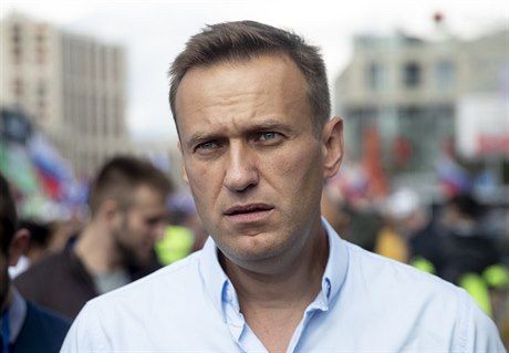 Ruský opoziční aktivista Alexei Navalnyj se účastnil protestu v Moskvě. Poté...
