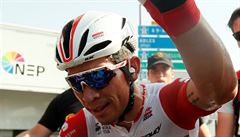 Caleb Evans se raduje z letošního druhého vítězství na Tour de France.