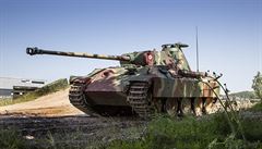Bretagne: pbh tanku vyrobenho Nmci, kter bojoval proti Nmcm