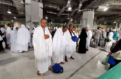 Muslimov se modl v Mekce