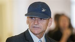 V prvním p�ípad� Elischer podle státního zástupce Vladimíra Pazourka inkasoval...