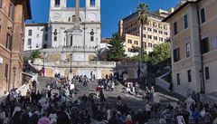 panlské schody v ím na Piazza di Spagna.