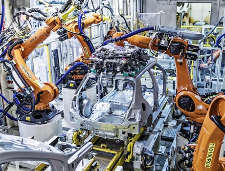 Nová robotizace linky na výrobu elektromobilů.