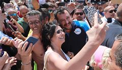 Salvini se svými píznivci na jihu Itálie.