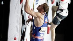 Sportovní lezec Jan Kí získal na mistrovství svta v Haiodi stíbro.