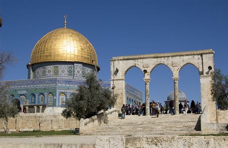 Zlatá kopule Skalního dómu je dominantou Jeruzaléma