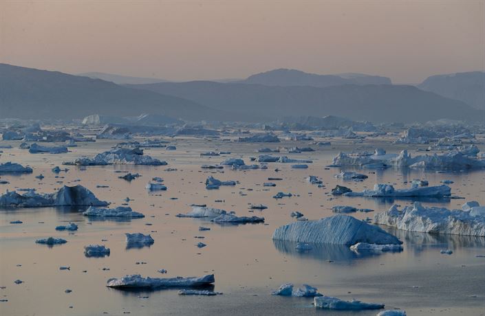 Kry jsou v horách nad Tini.