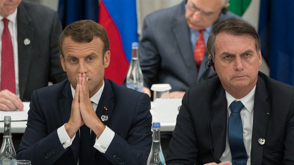Emmanuel Macron (vlevo) a Jair Bolsonaro.