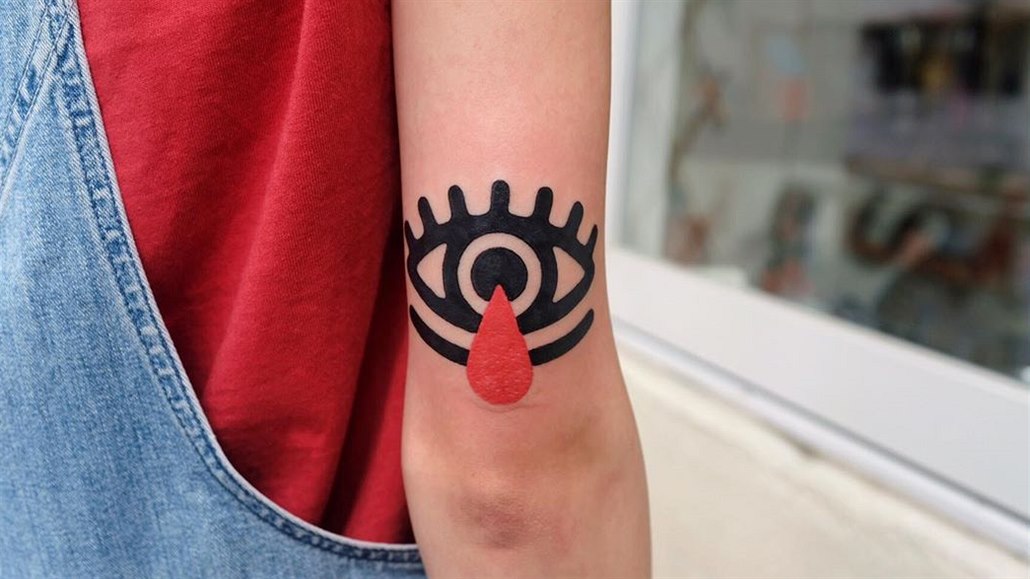 Tetování připomínající protesty v Hongkongu