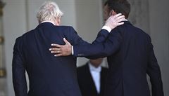 Britský premiér Boris Johnson na schzce s francouzským prezidentem Emmanuelem...