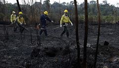Brazilská vláda do boje proti ohni nasadila pes 44 tisíc voják.