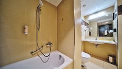 Hndá koupelna - vzorové rekonstruované pokoje v LH Thermal