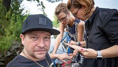 Z natáení snímku Bábovky (2019). Reie: Rudolf Havlík.