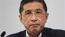 editel automobilky Nissan, Hiroto Saikawa poslouch otzky novin na tiskov...