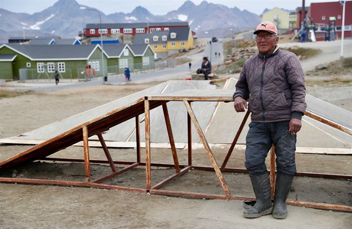 V po�mourném po�así se vyrá�ím podívat, jak �ijí místní v okrajové �ásti m�sta,...